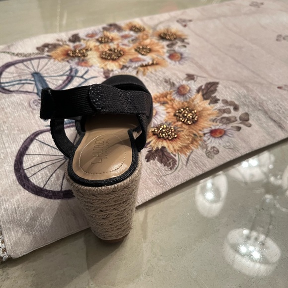 Ralph Lauren size 7 -brand new - Picture 1 of 4